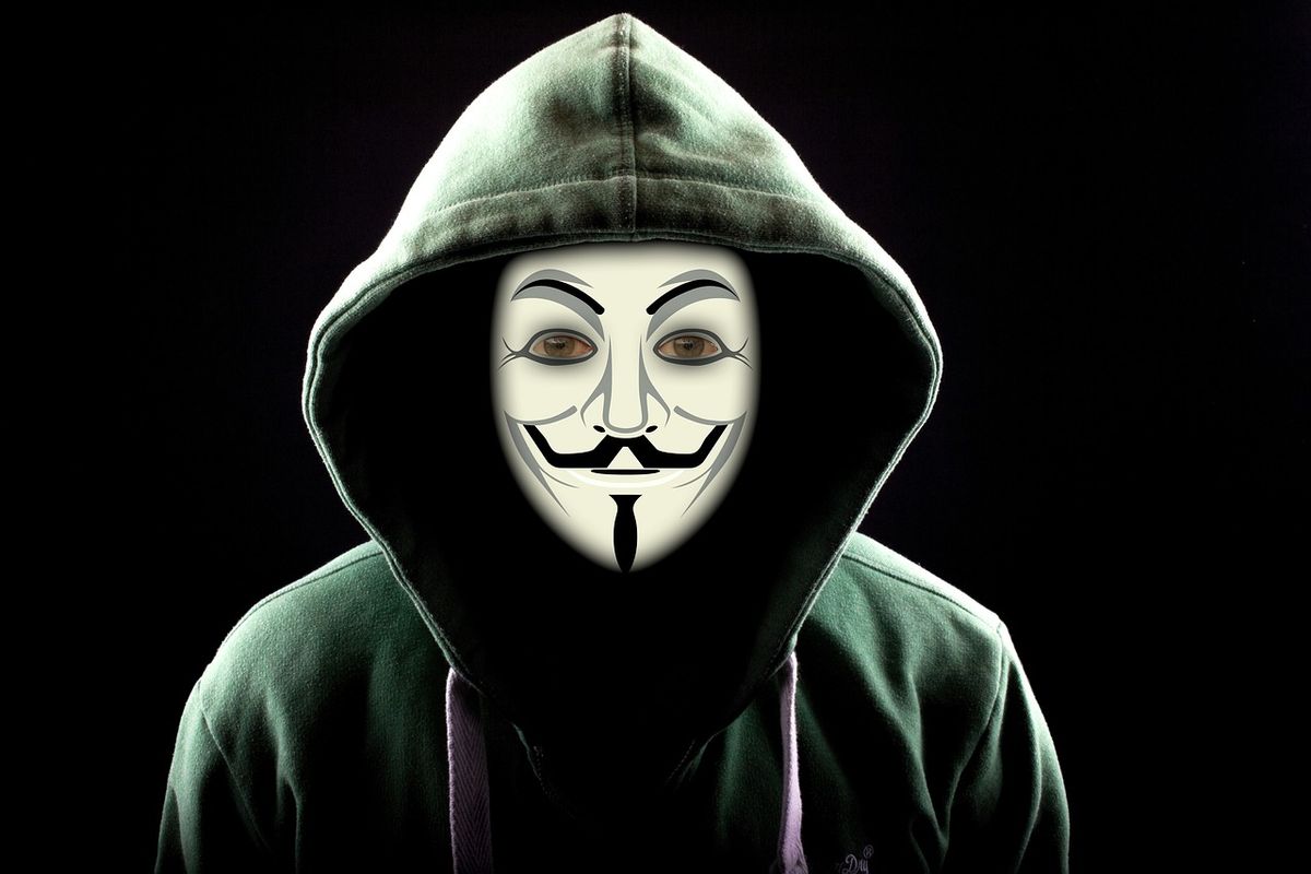 The Battle for Anonymity: PrivacyCoin vs Traditional Crypto Compared